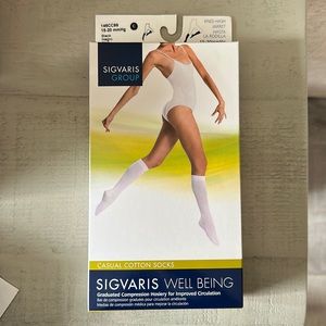 Sigvaris Well Being knee high cotton compression socks, black, 15-20 mmhg, 10-12